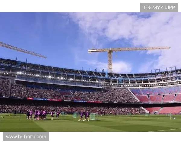 巴萨时隔909天重返诺坎普